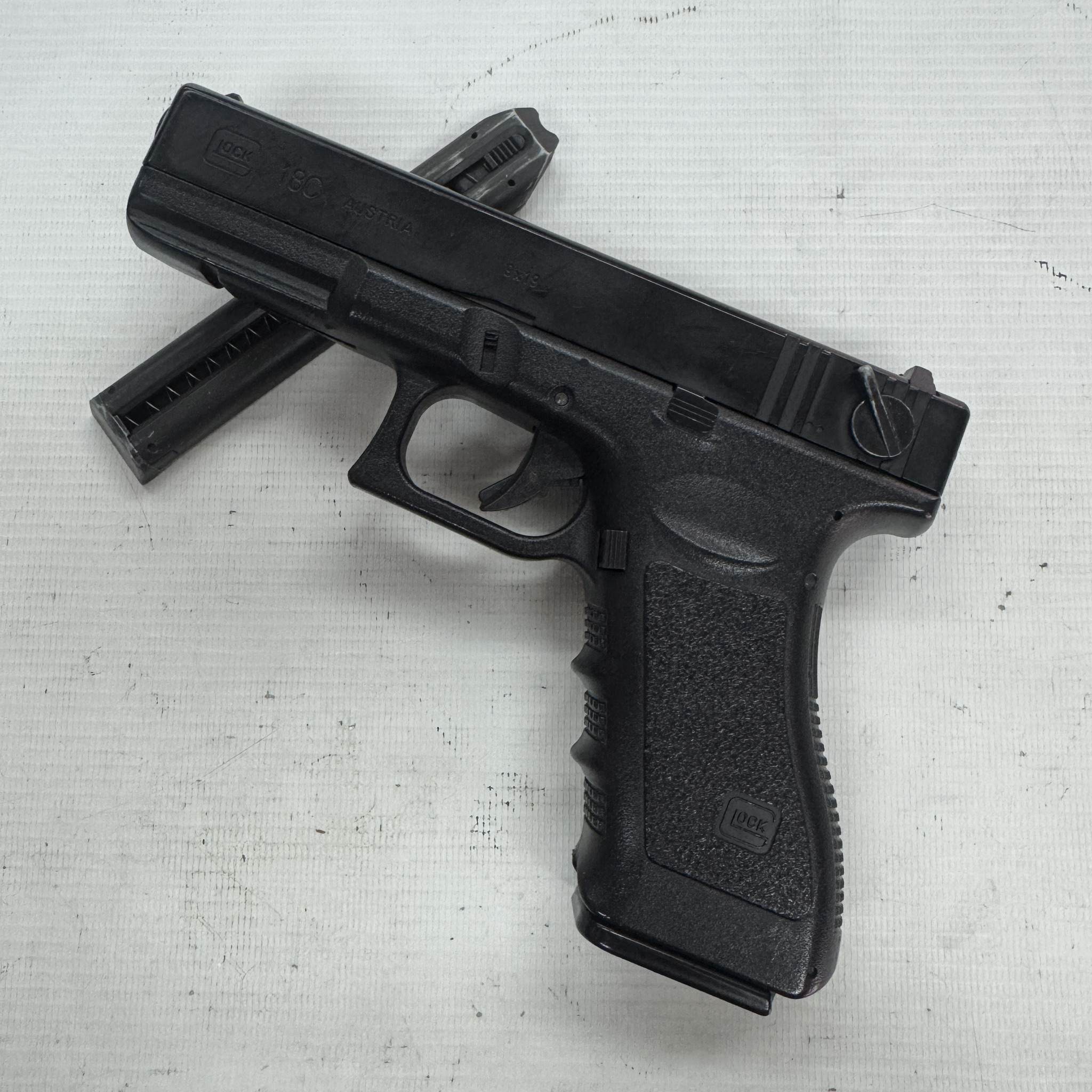 東京マルイ　GLOCK18C 電動ガン
